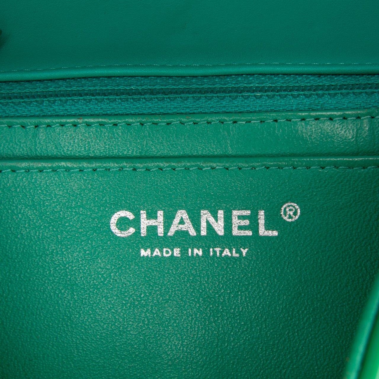 Chanel Mini Square Classic Patent Single Flap Groen