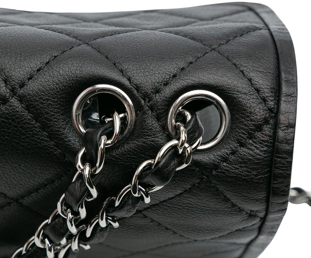 Chanel CC Quilted Lambskin Single Flap Zwart