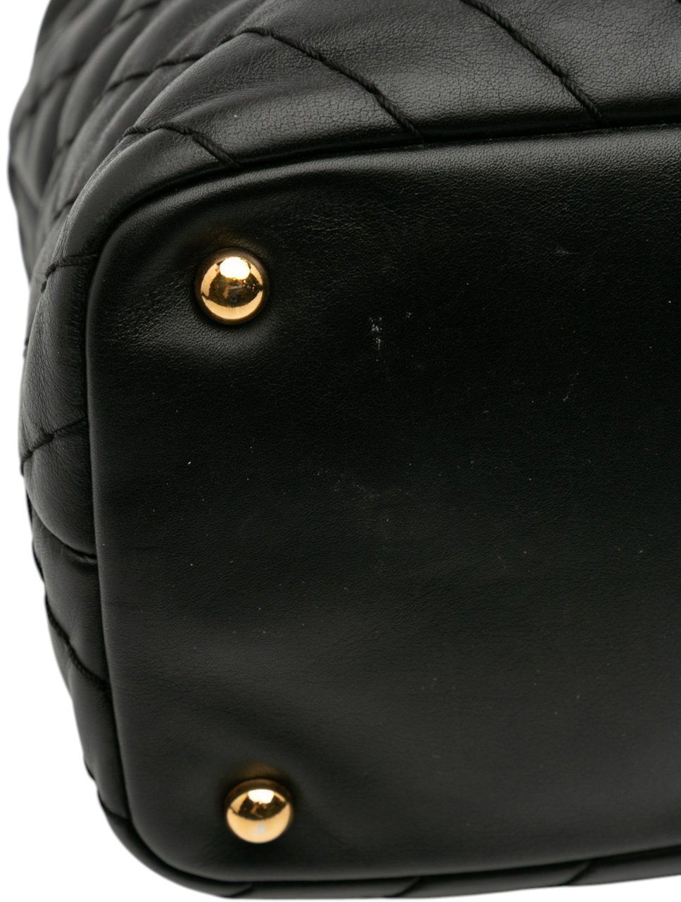 Chanel Large Chevron Calfskin Surpique Tote Zwart