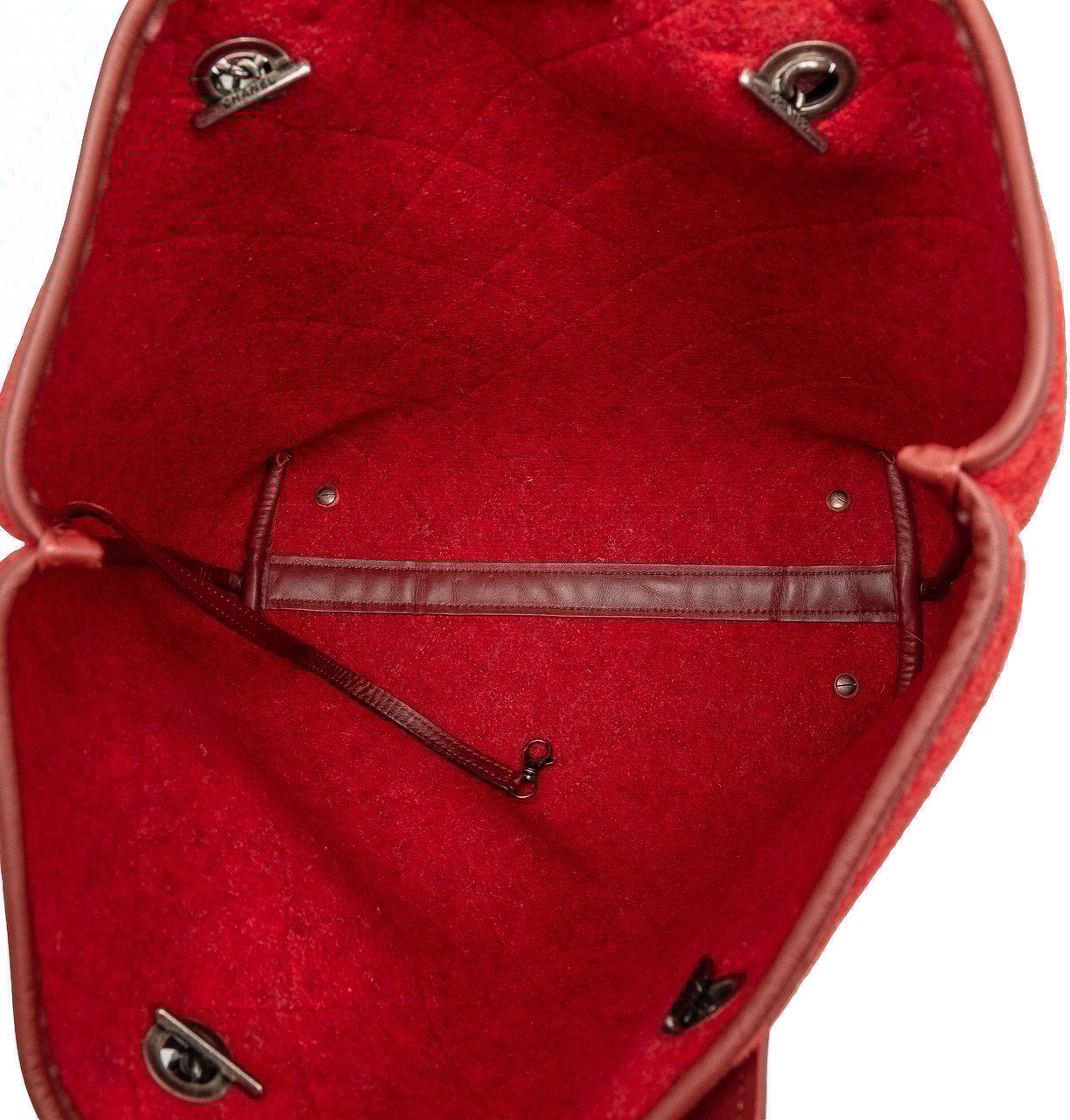 Chanel Medium CC Quilted Felt Pop Tote Rood