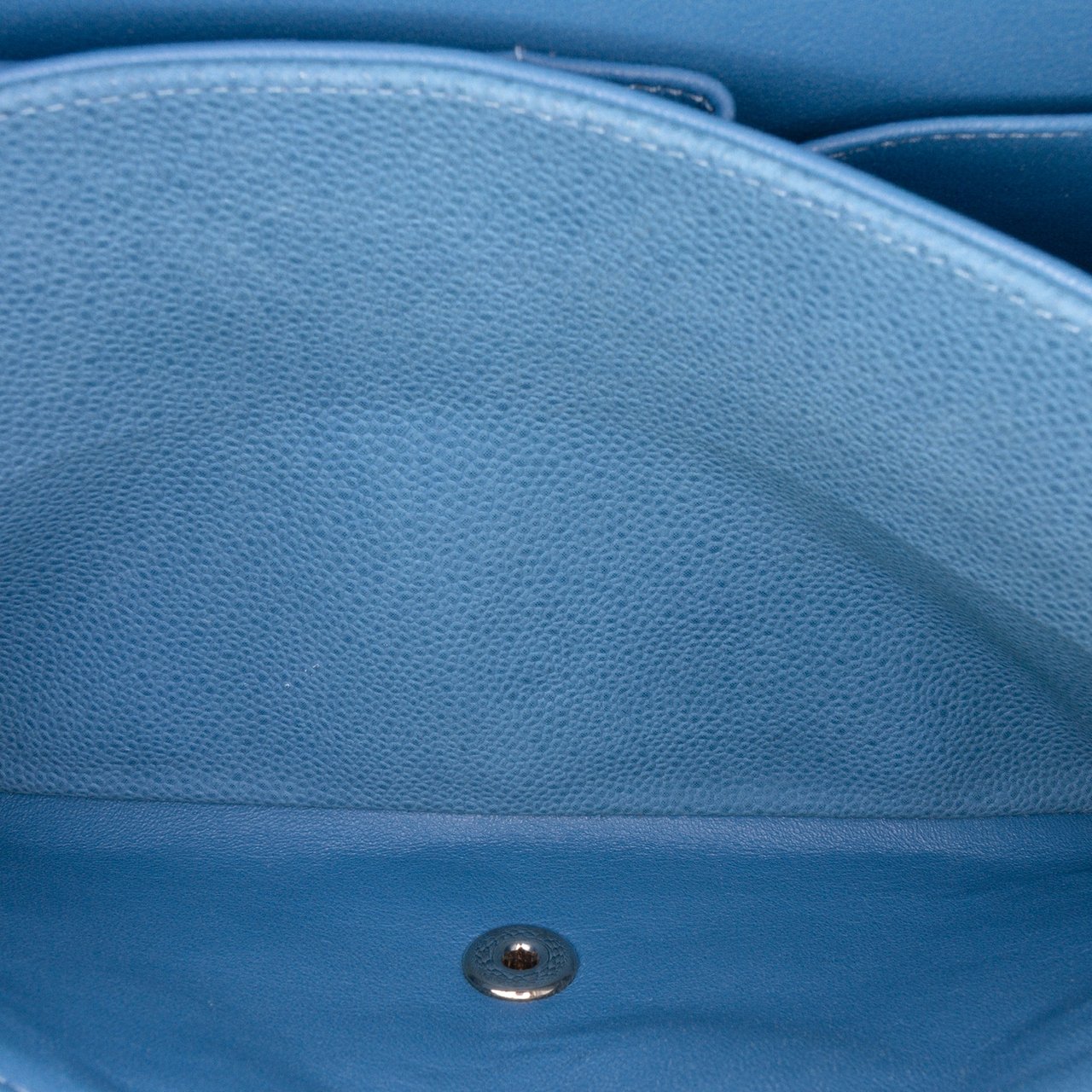 Chanel Jumbo Classic Caviar Double Flap Blauw