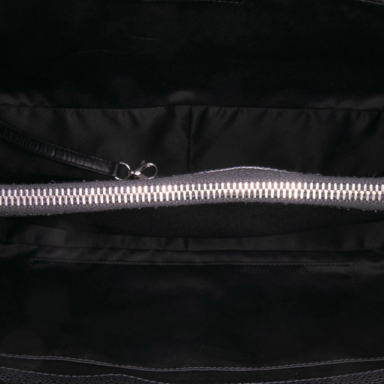 Chanel Caviar Grand Shopping Tote Zwart