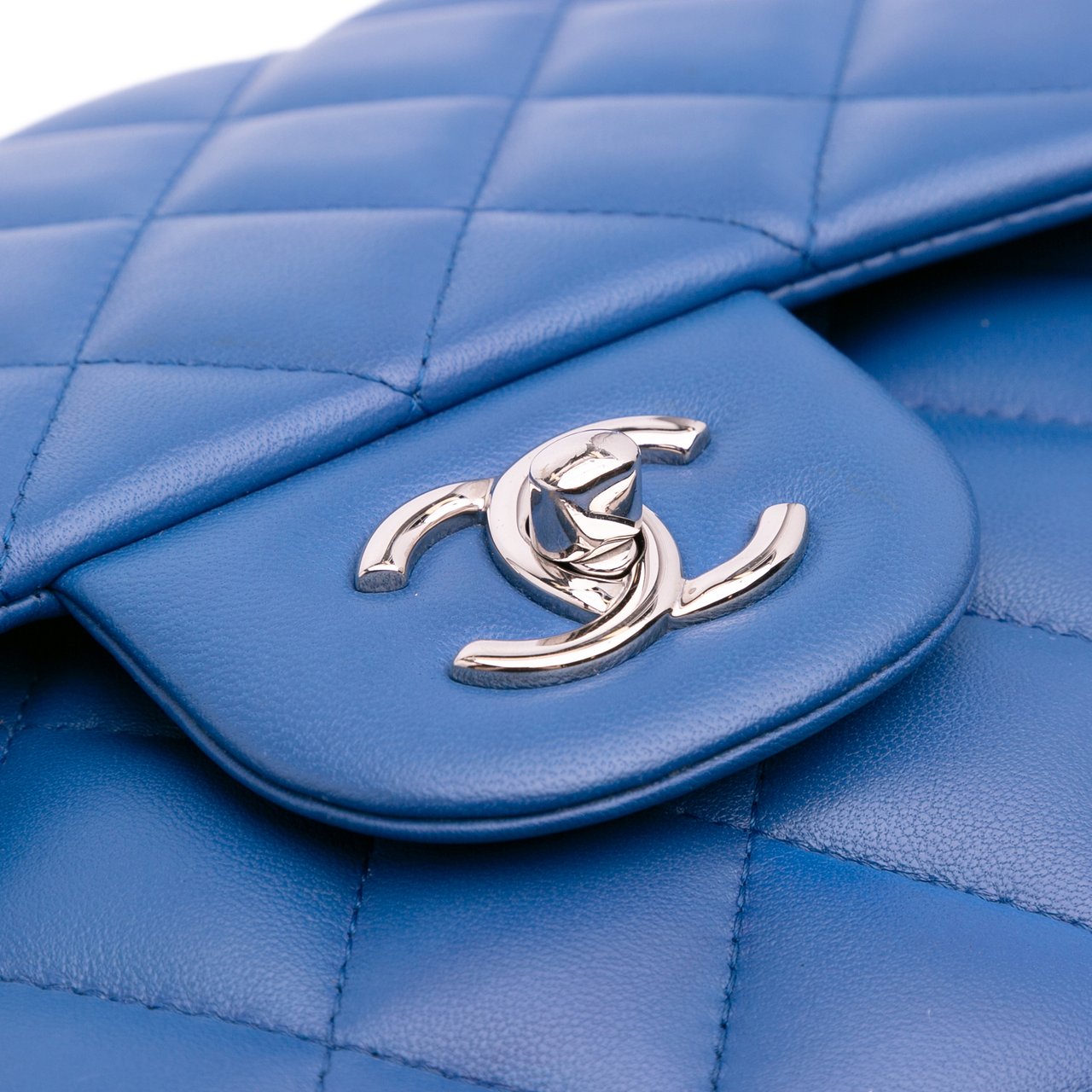 Chanel Jumbo Classic Lambskin Double Flap Blauw
