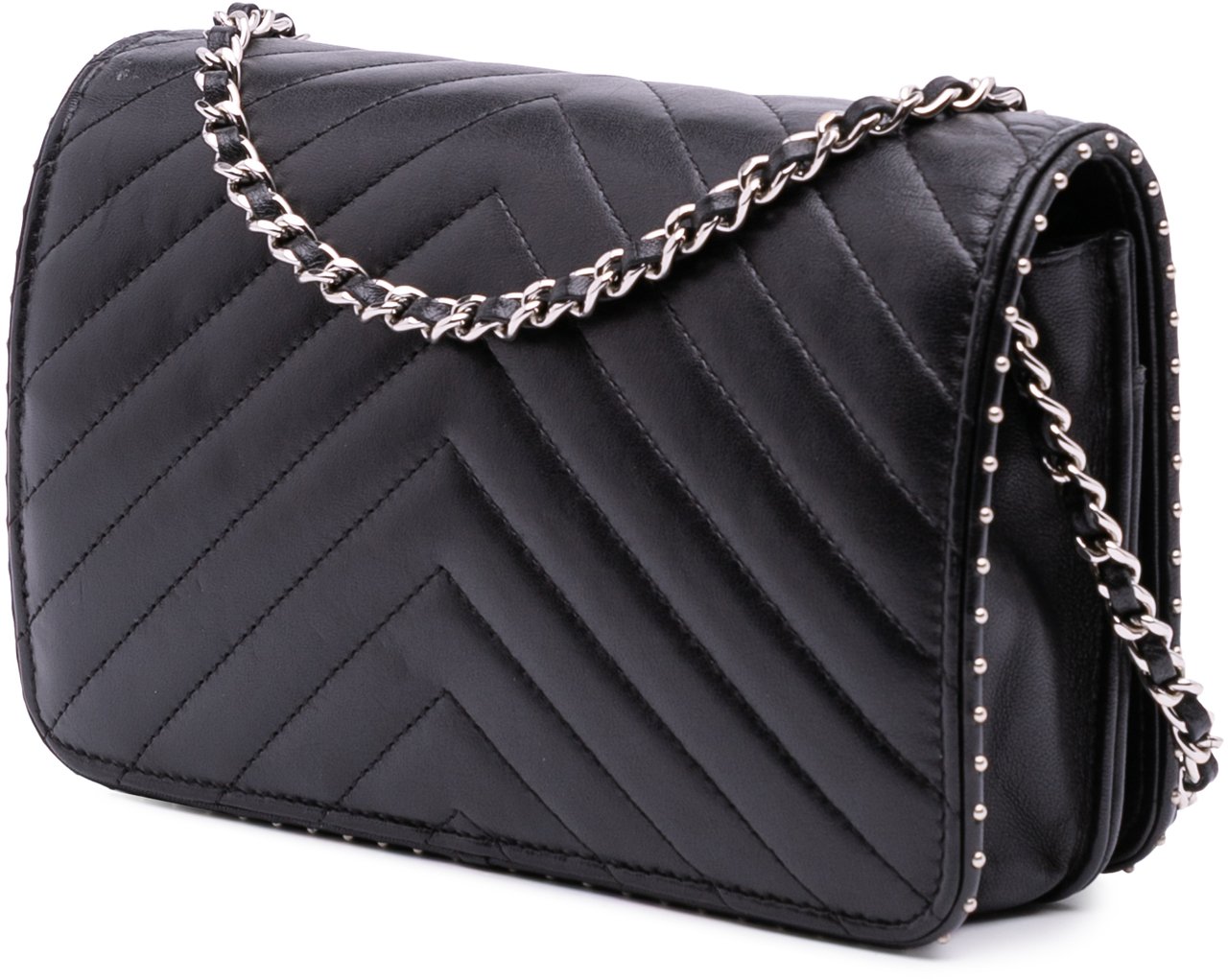 Chanel Chevron Lambskin Studded Wallet On Chain Zwart