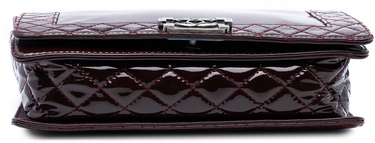 Chanel Medium Patent Boy Reverso Flap Rood