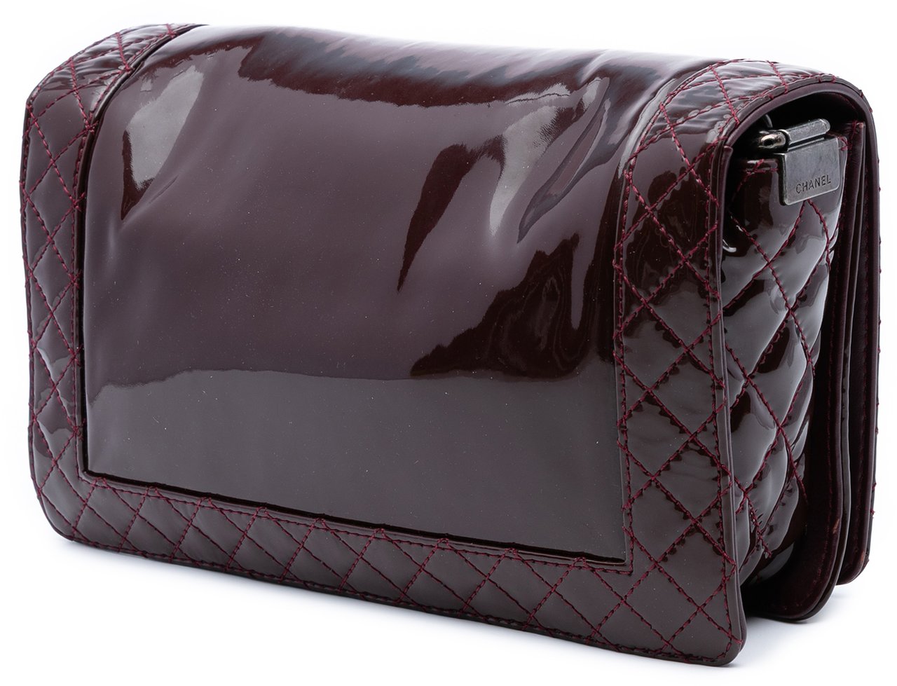 Chanel Medium Patent Boy Reverso Flap Rood