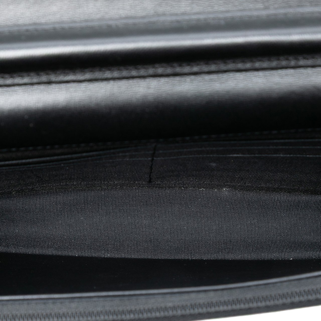 Chanel Quilted Lambskin Boy Wallet On Chain Zwart