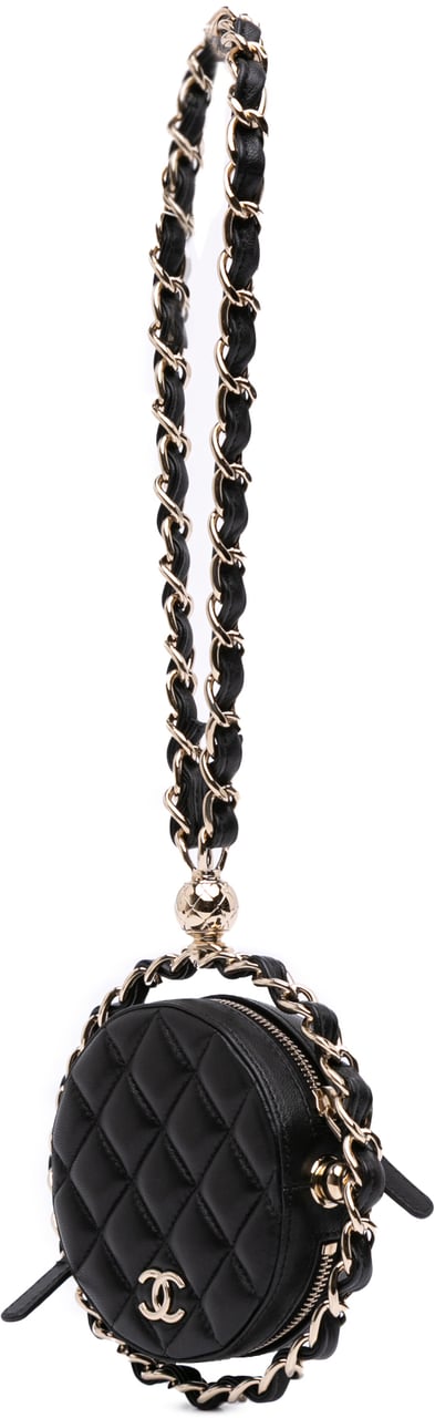 Chanel CC Quilted Lambskin Round Chain Around Clutch With Chain Zwart