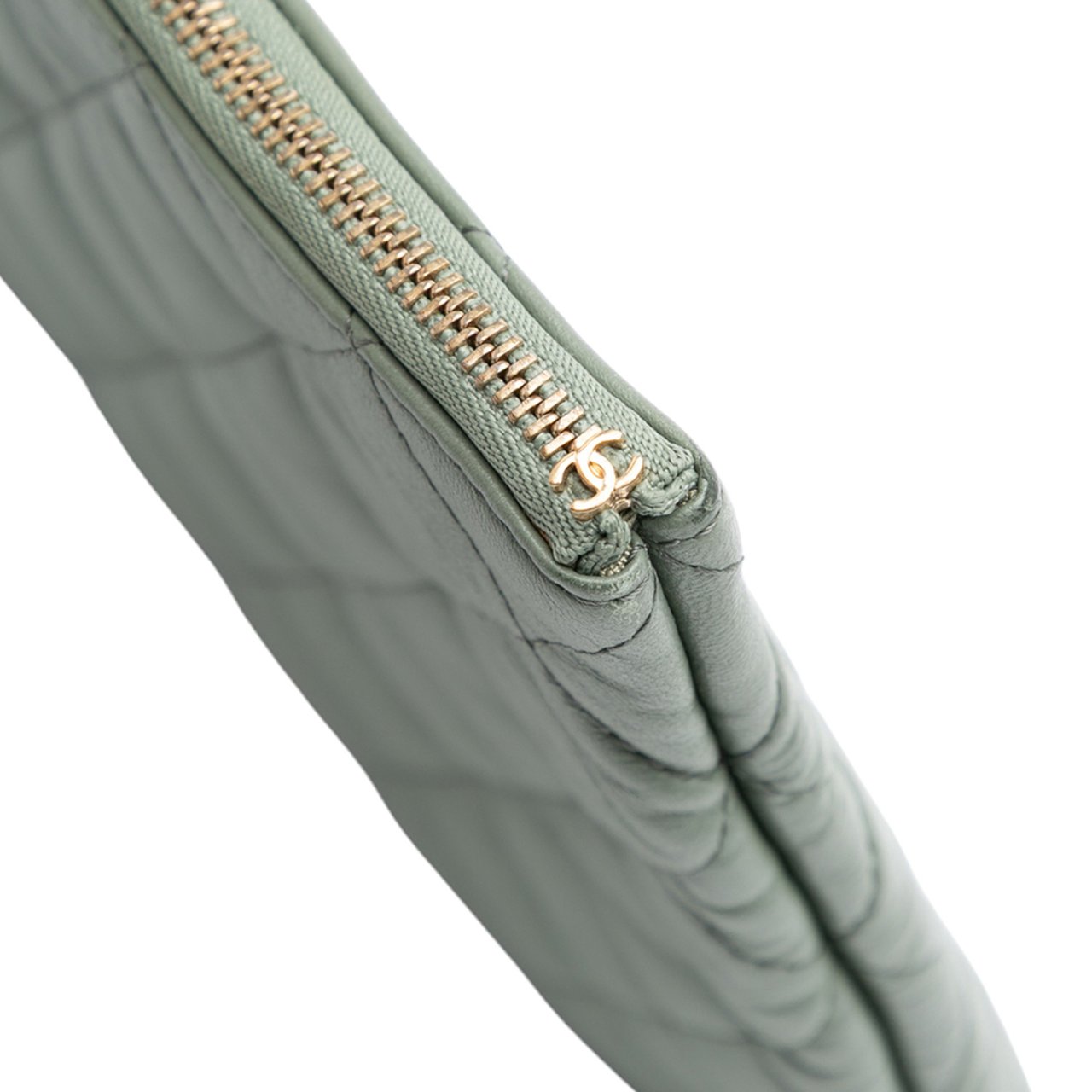 Chanel Large Quilted Lambskin O Case Clutch Groen