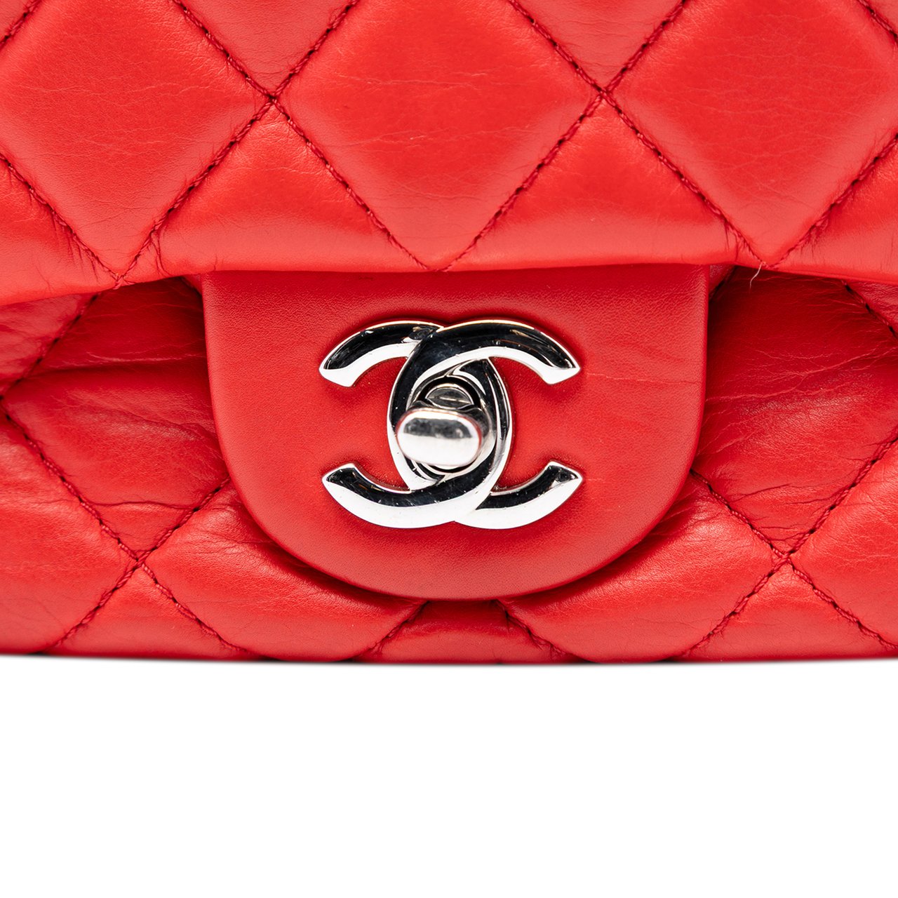 Chanel Jumbo Quilted Calfskin Tender Touch Flap Rood