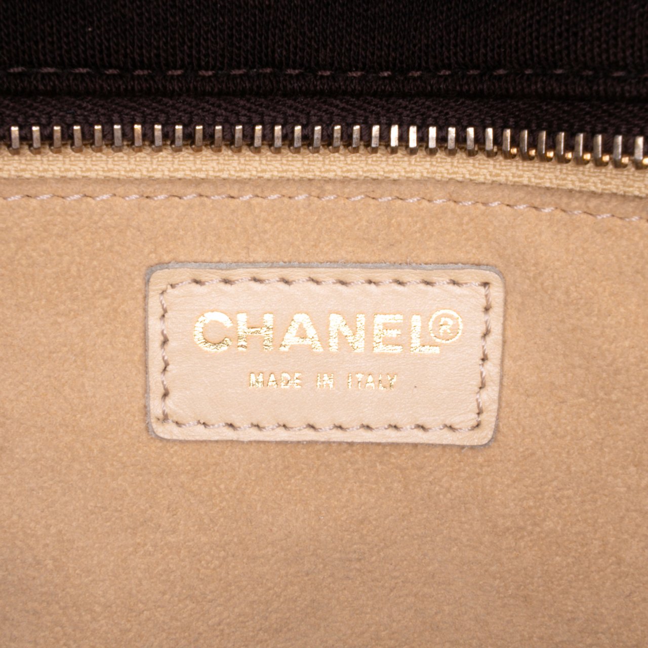 Chanel CC Chocolate Bar Jersey Tote Bruin