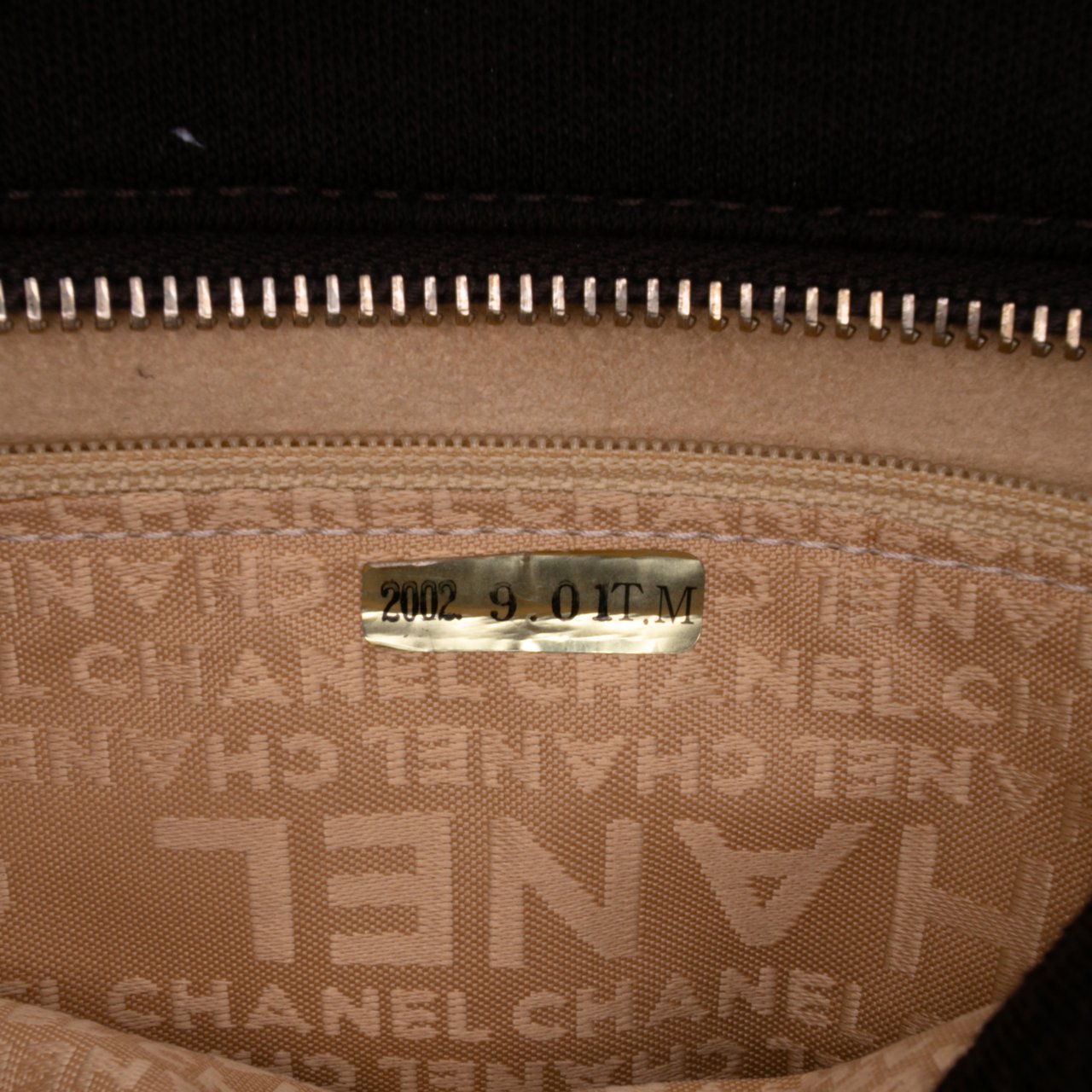 Chanel CC Chocolate Bar Jersey Tote Bruin