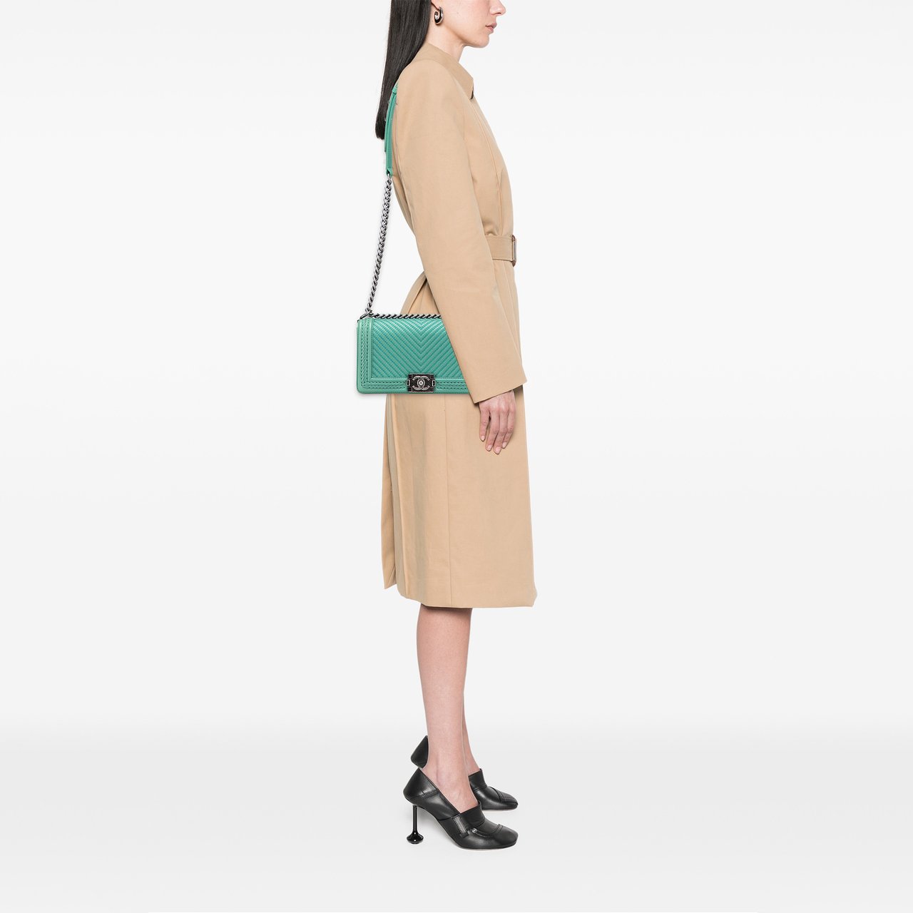 Chanel New Medium Braided Chevron Lambskin Boy Flap Groen