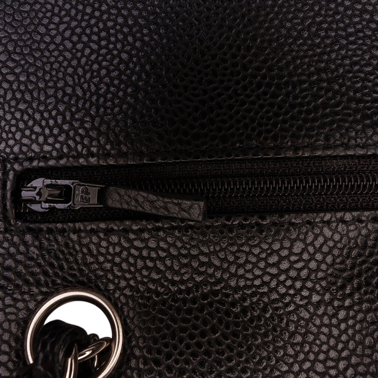 Chanel Medium Classic Caviar Double Flap Zwart