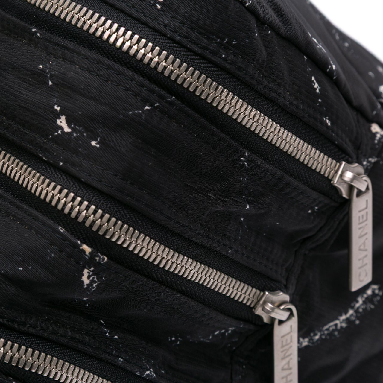 Chanel Old Travel Line Nylon Handbag Zwart