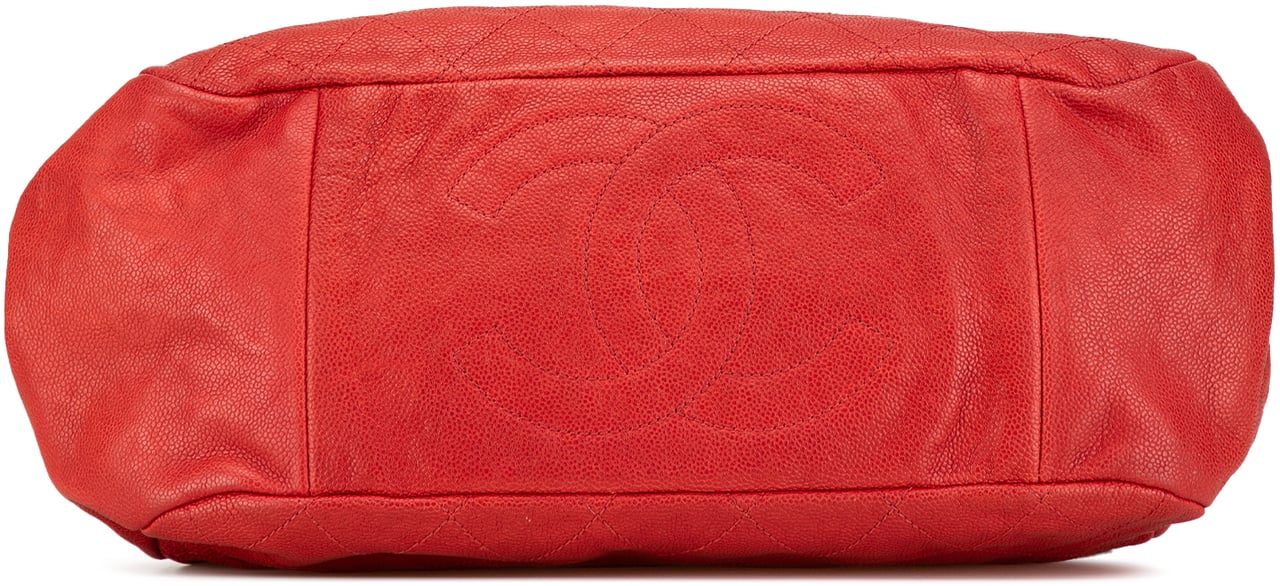 Chanel Medium Quilted Caviar Frame Tote Rood