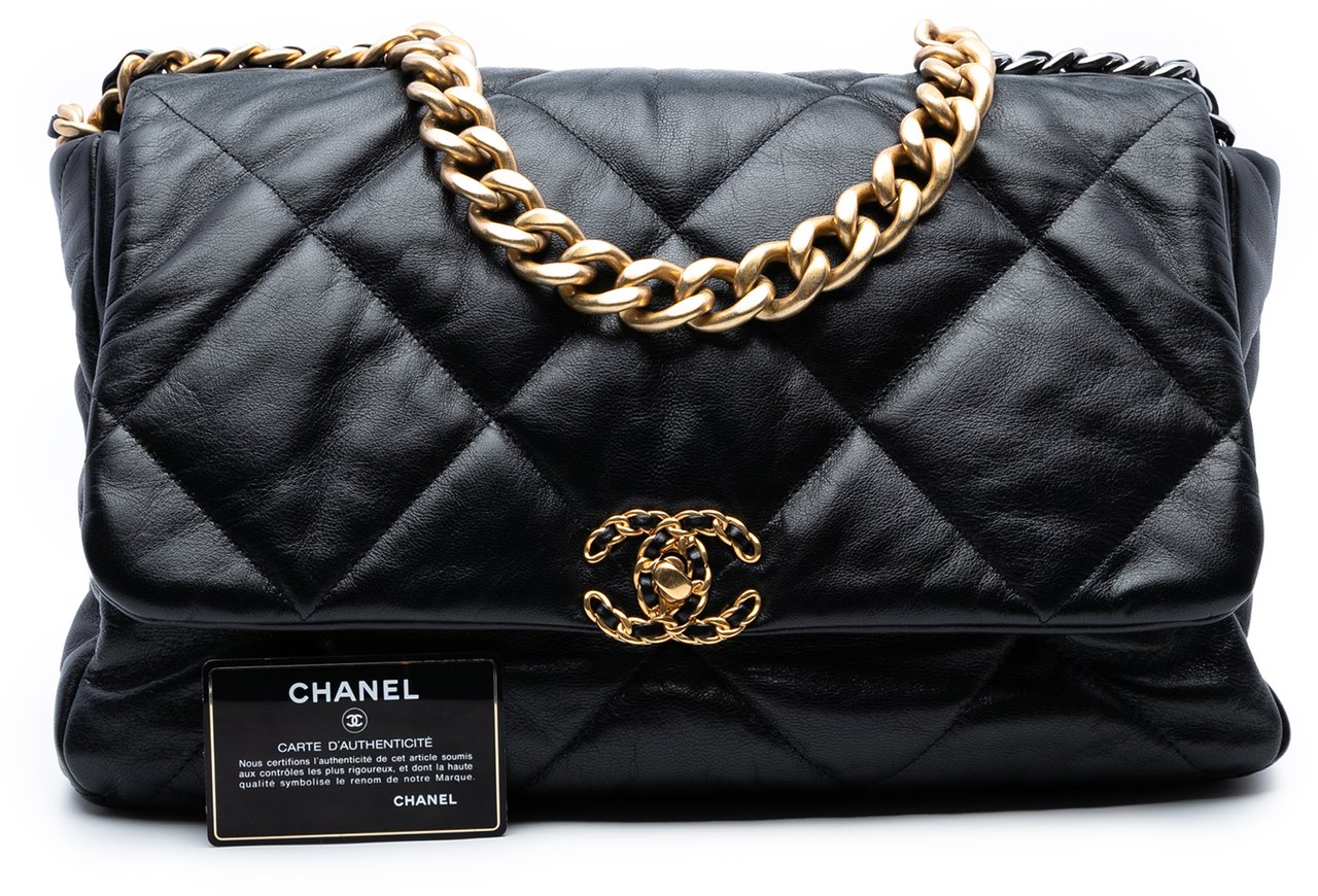 Chanel Maxi Lambskin 19 Flap Zwart