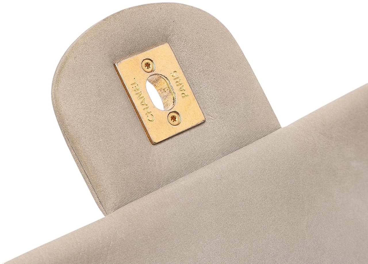 Chanel Quilted Calfskin Chic Quilt Flap Bruin