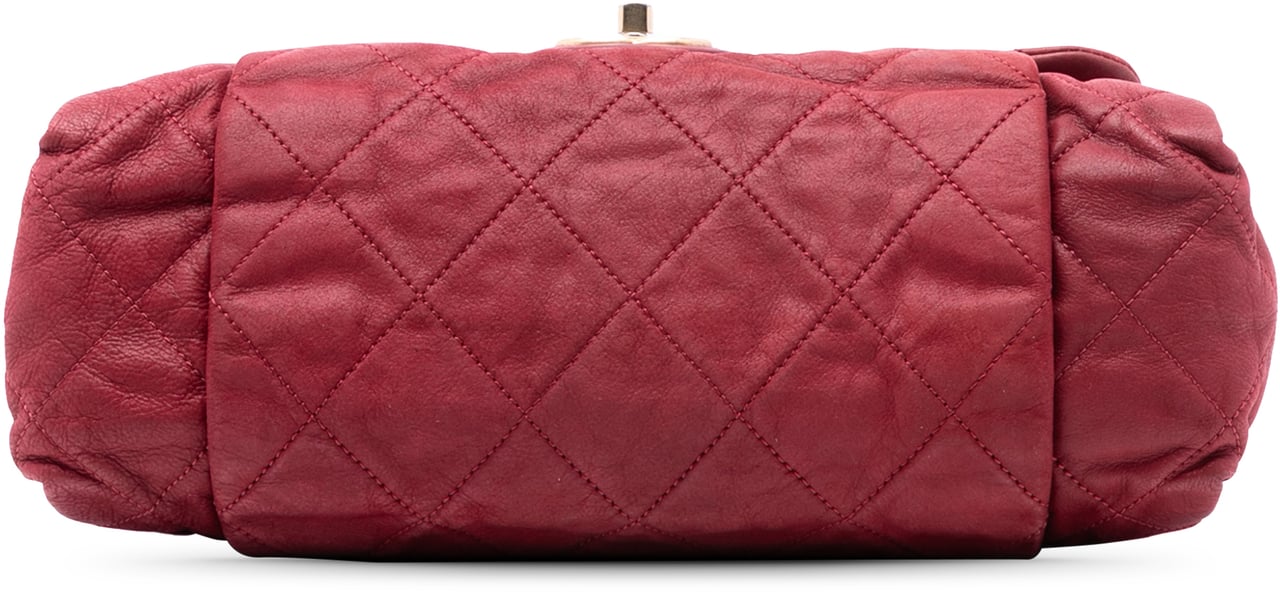 Chanel Large Aged Calfskin Chic Quilt Flap Rood