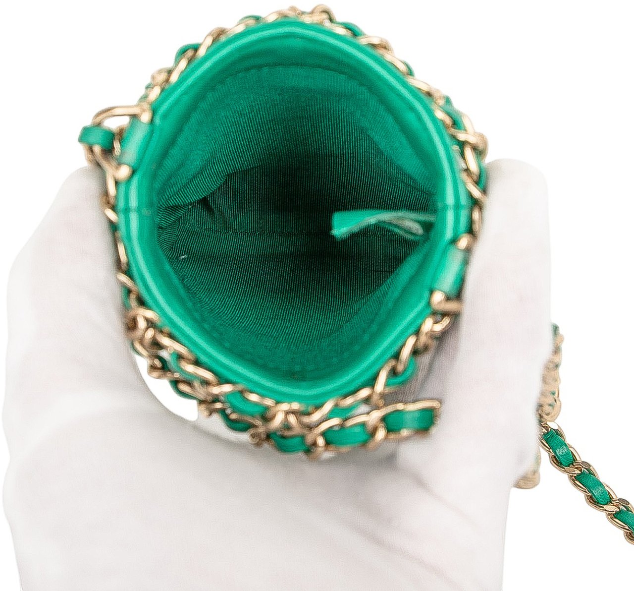 Chanel Lambskin Tech Me Out Clutch With Chain Groen