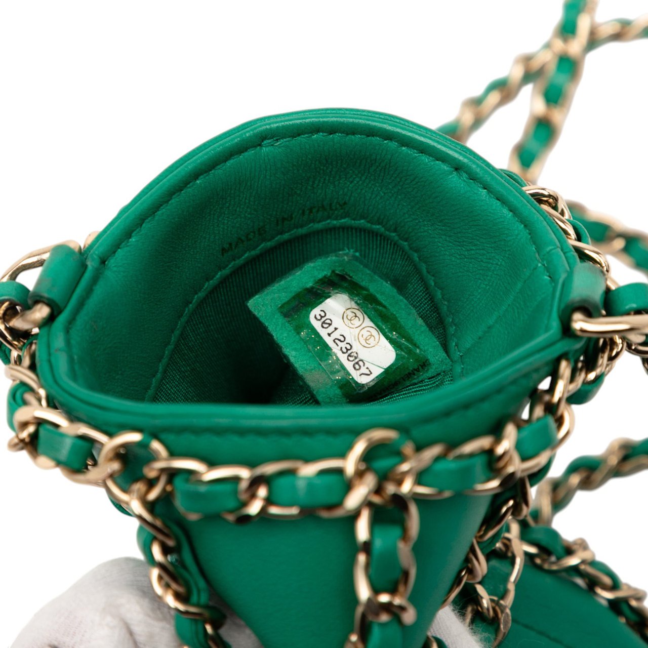 Chanel Lambskin Tech Me Out Clutch With Chain Groen