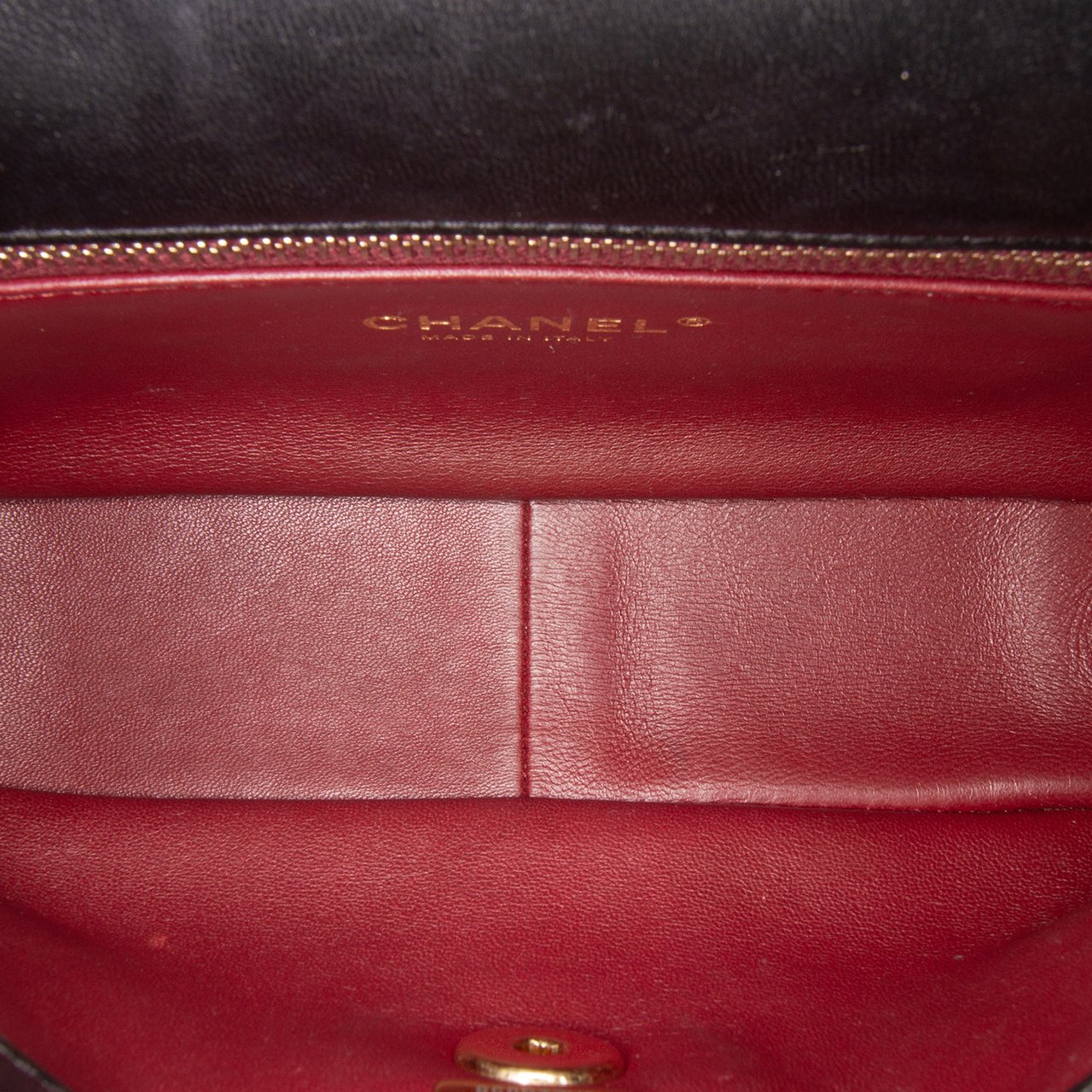 Chanel Small Quilted Lambskin Resin Pearl Chain Flap Zwart