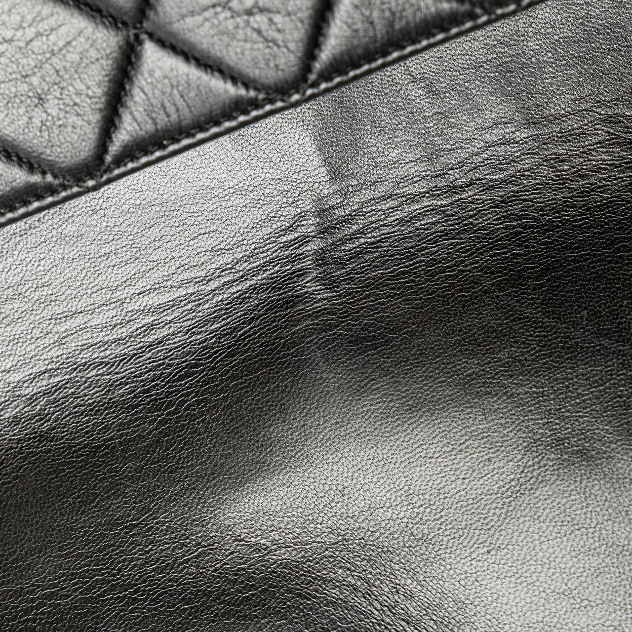 Chanel Quilted Lambskin Half Moon Single Flap Zwart