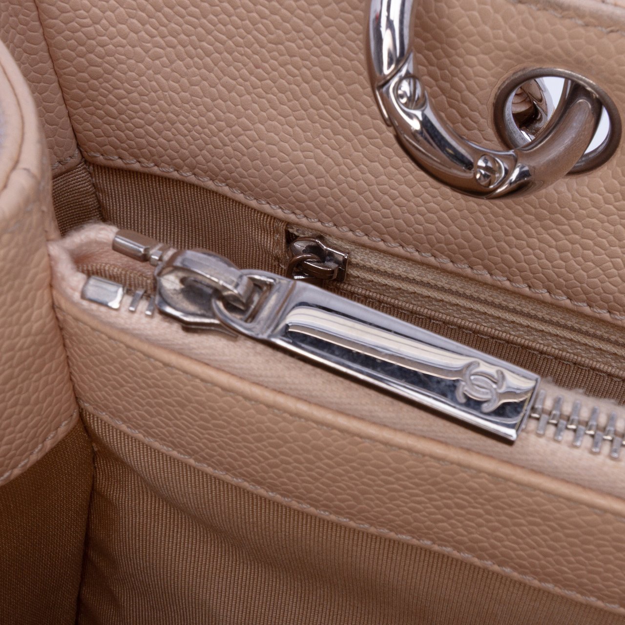 Chanel Caviar Grand Shopping Tote Bruin