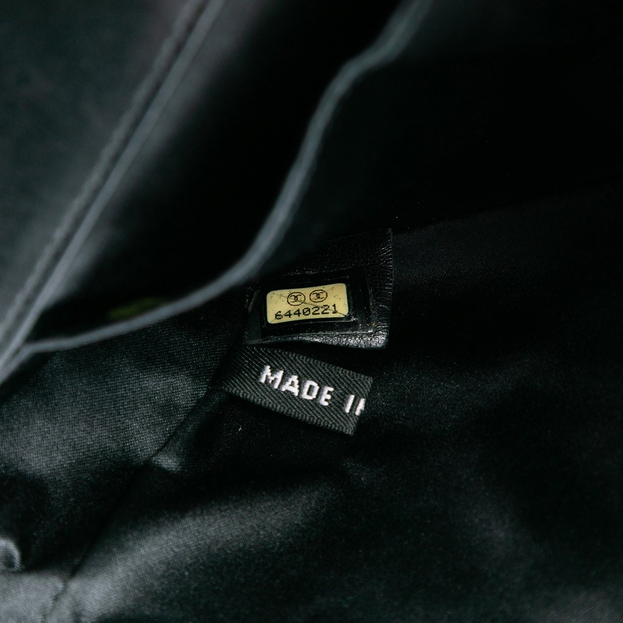 Chanel New Travel Line Nylon East West Flap Zwart