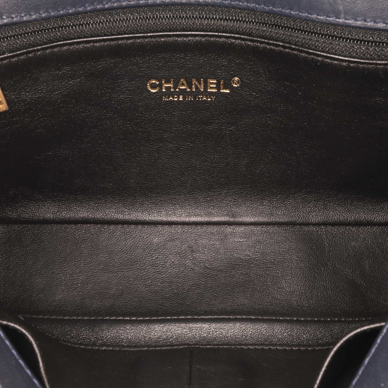 Chanel Medium Bicolor Caviar CC Filigree Flap Blauw