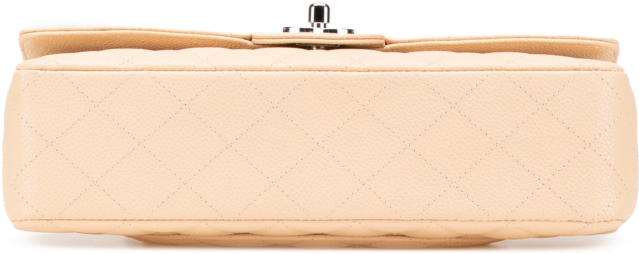 Chanel Medium Classic Caviar Double Flap Bruin