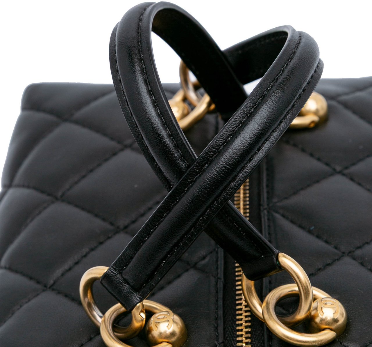 Chanel Métiers d'Art CC Quilted Lambskin Box Top Handle Satchel Zwart