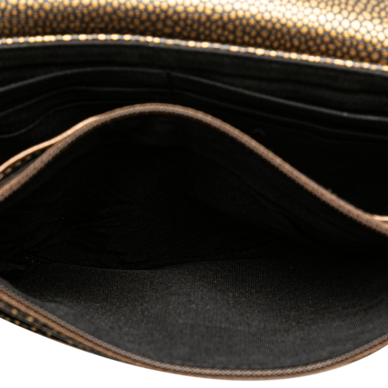 Chanel CC Metallic Caviar Half Moon Wallet on Chain Goud