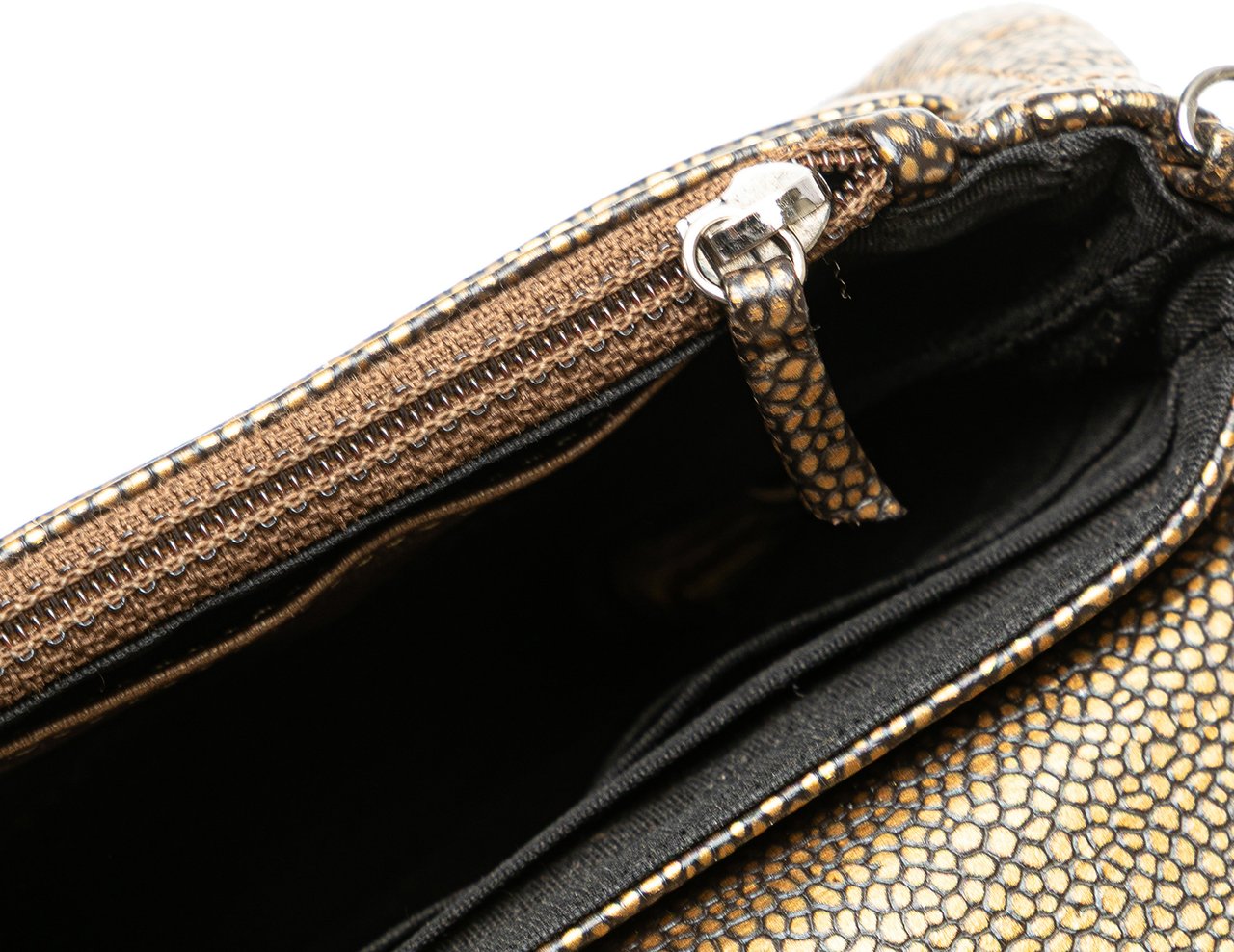 Chanel CC Metallic Caviar Half Moon Wallet on Chain Goud