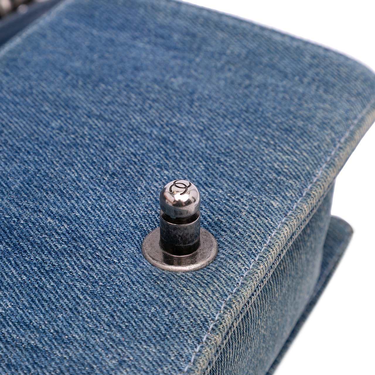 Chanel Small Quilted Denim Boy Flap Blauw