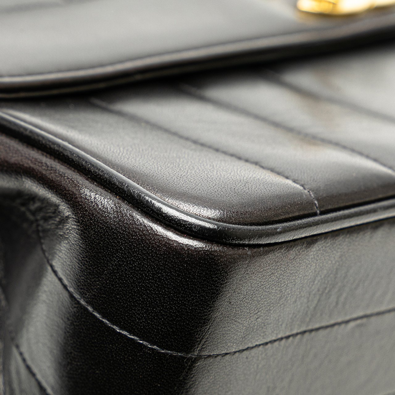 Chanel Lambskin Mademoiselle Kelly Top Handle Bag Zwart