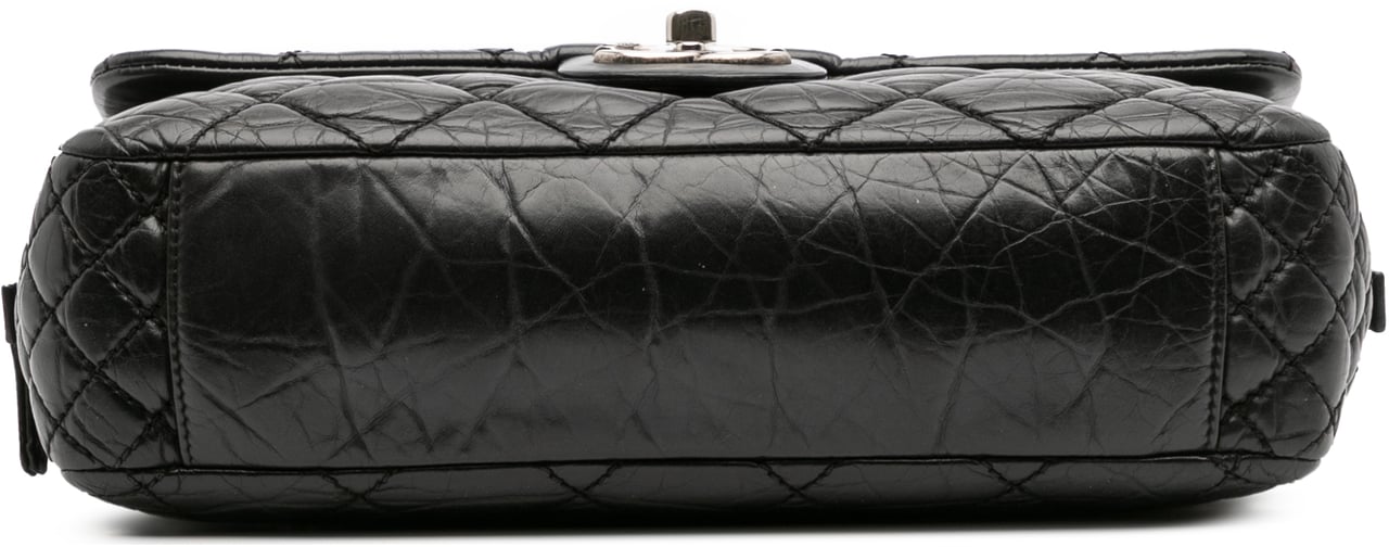 Chanel Jumbo Quilted Aged Calfskin Portobello Flap Zwart