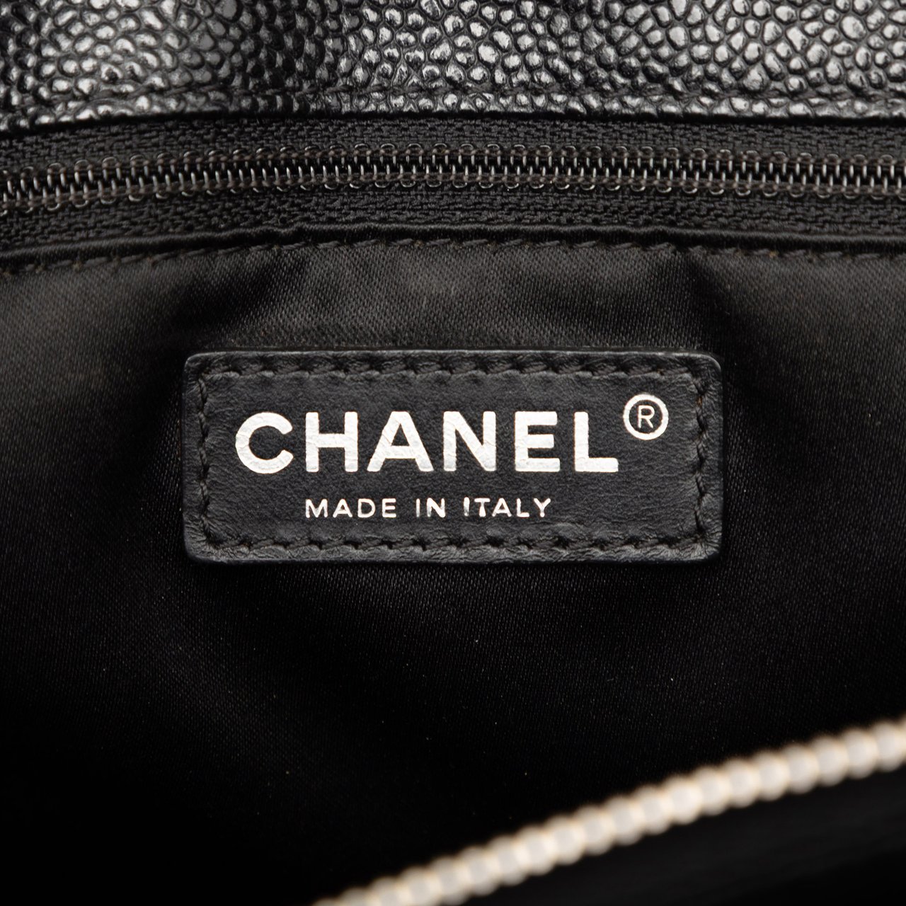 Chanel Caviar Grand Shopping Tote Zwart