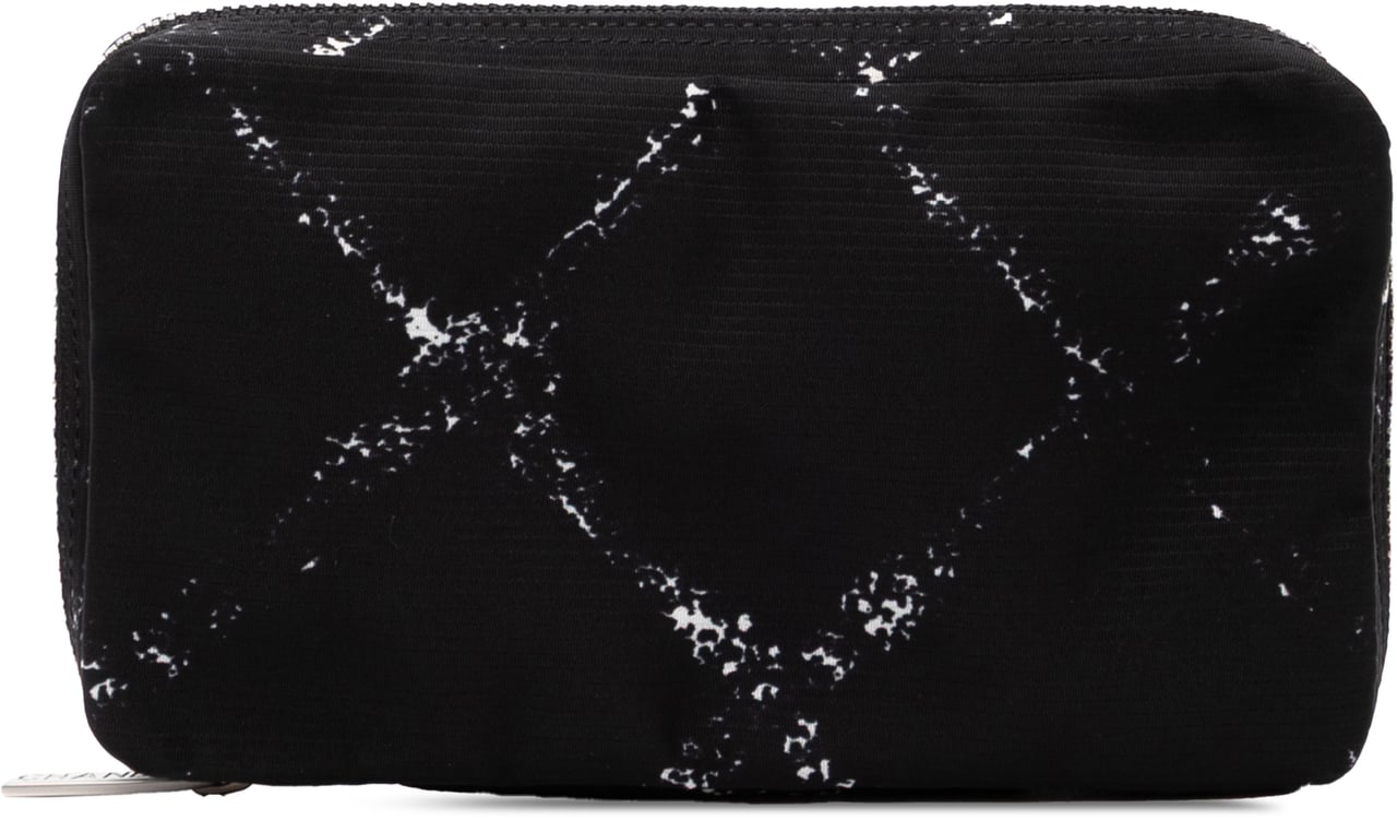 Chanel Old Travel Line Nylon Pouch Zwart