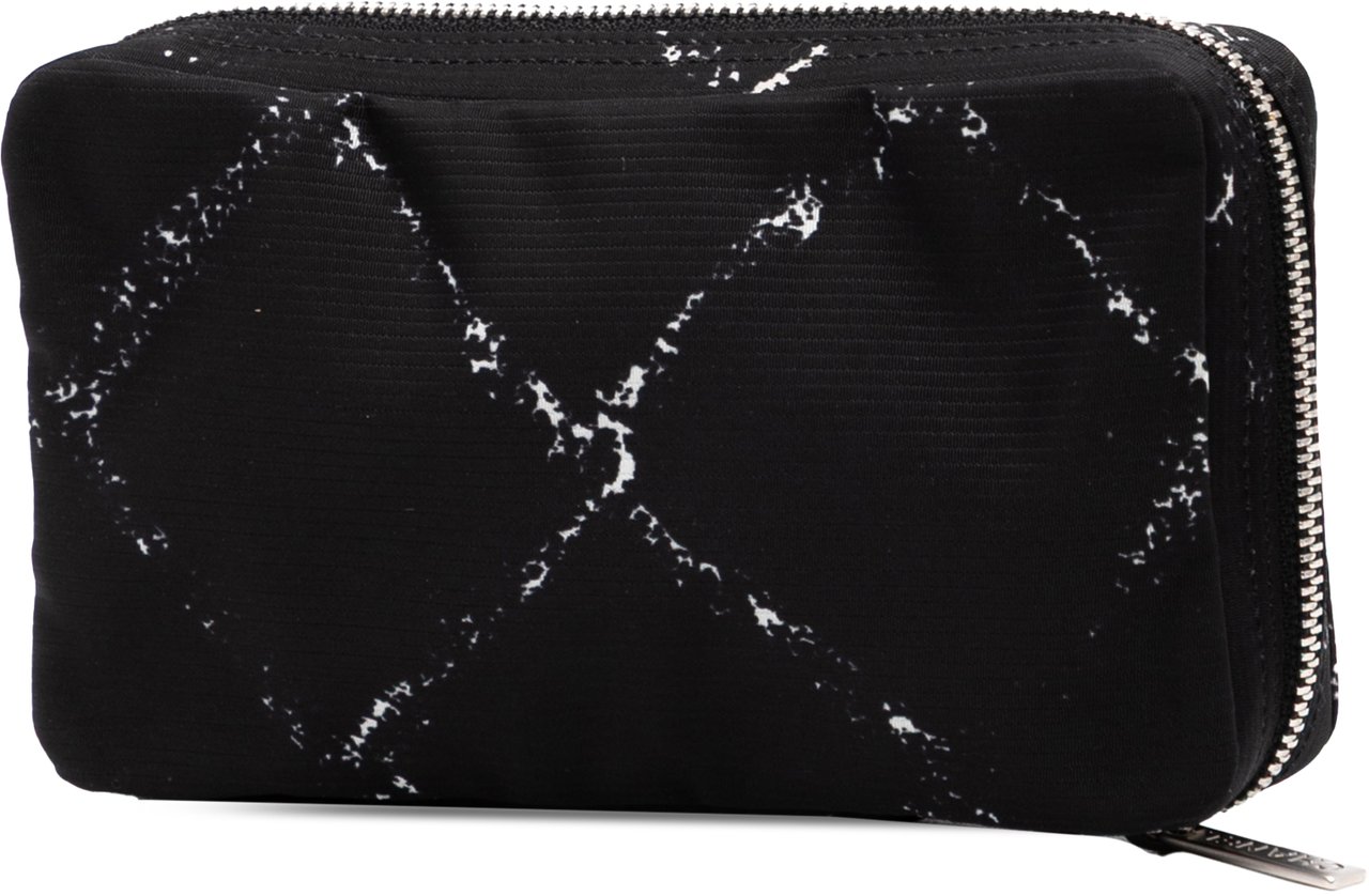 Chanel Old Travel Line Nylon Pouch Zwart