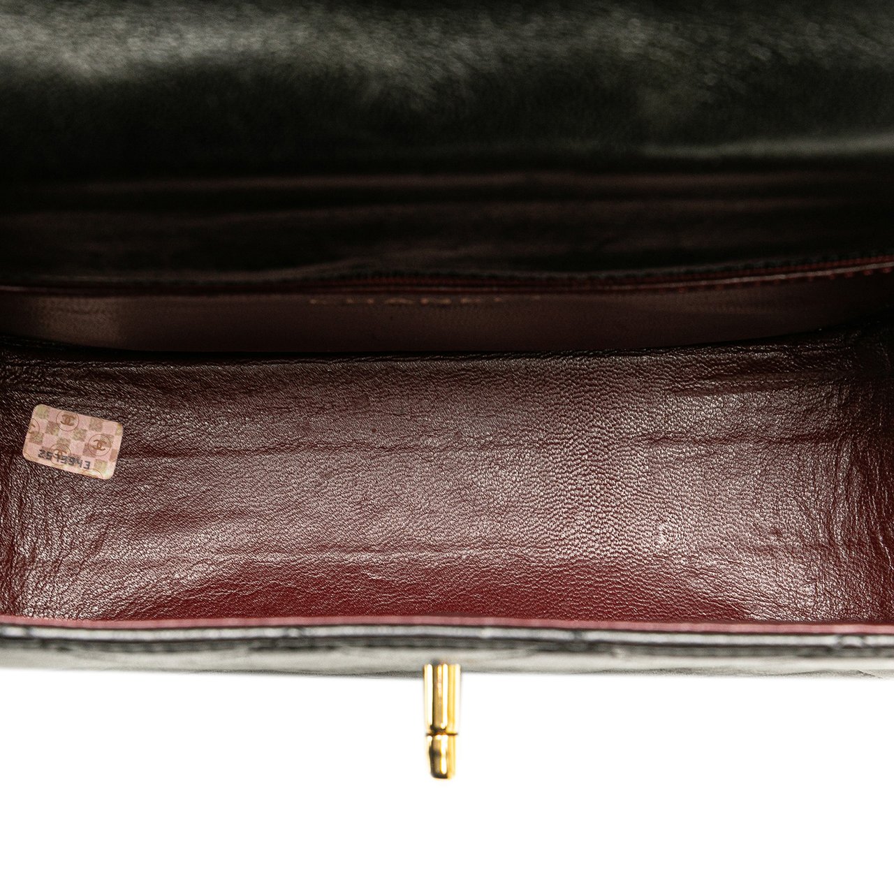 Chanel CC Quilted Lambskin Chain Flap Zwart