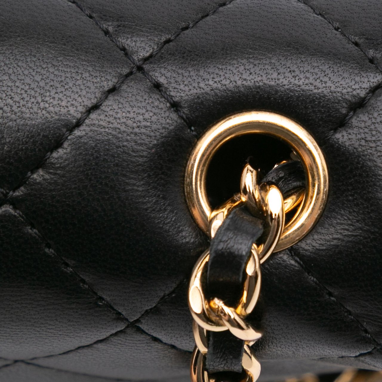 Chanel Micro Quilted Lambskin Single Flap Zwart