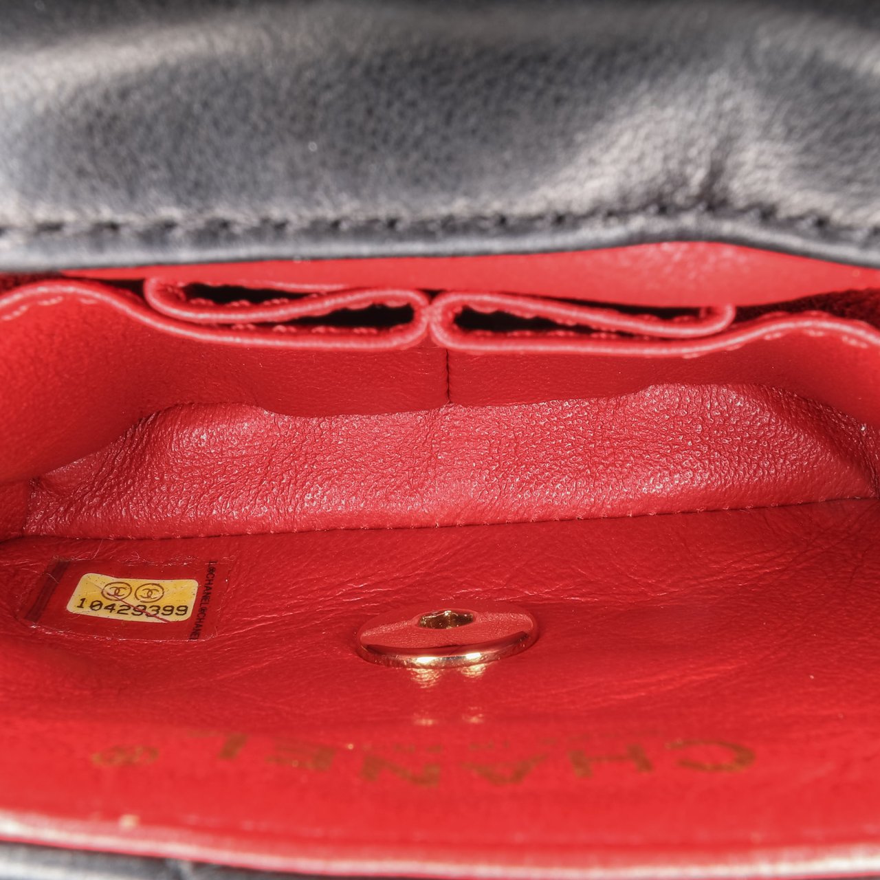 Chanel Micro Quilted Lambskin Single Flap Zwart
