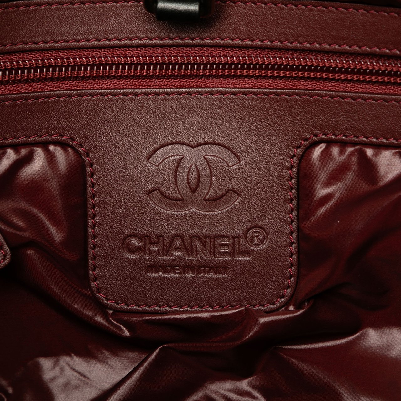 Chanel Small Quilted Nylon Coco Cocoon Tote Zwart