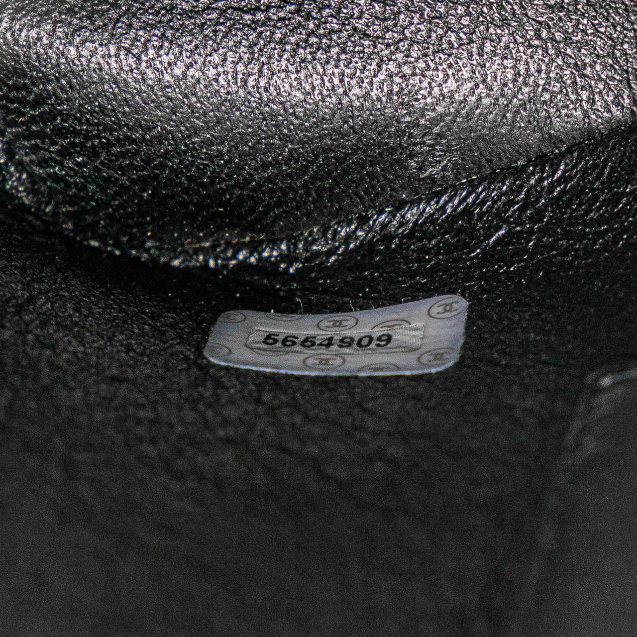 Chanel Caviar Medallion Tote Zwart