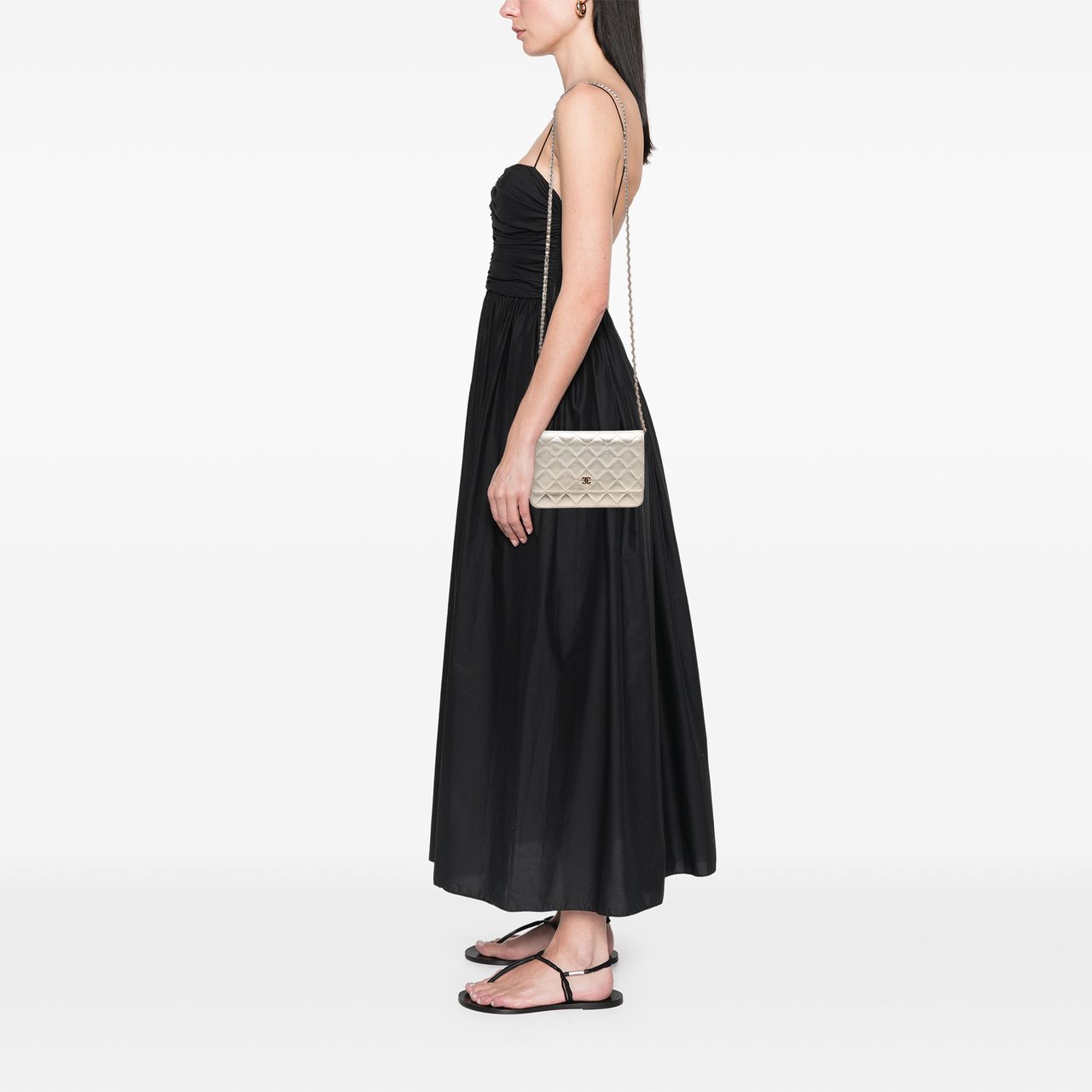 Chanel CC Quilted Metallic Lambskin Wallet on Chain Goud