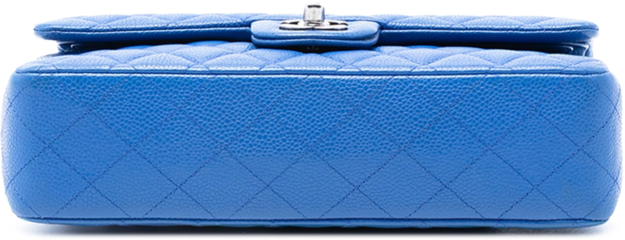 Chanel Medium Classic Caviar Double Flap Blauw
