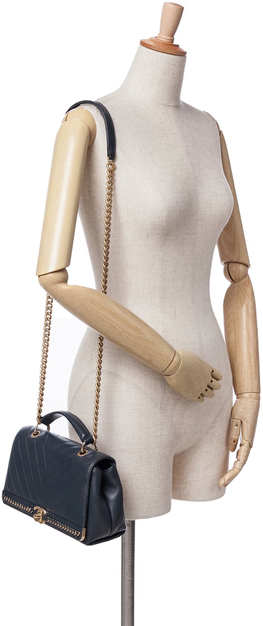 Chanel Chevron Sheepskin Stitched Chain Top Handle Flap Zwart