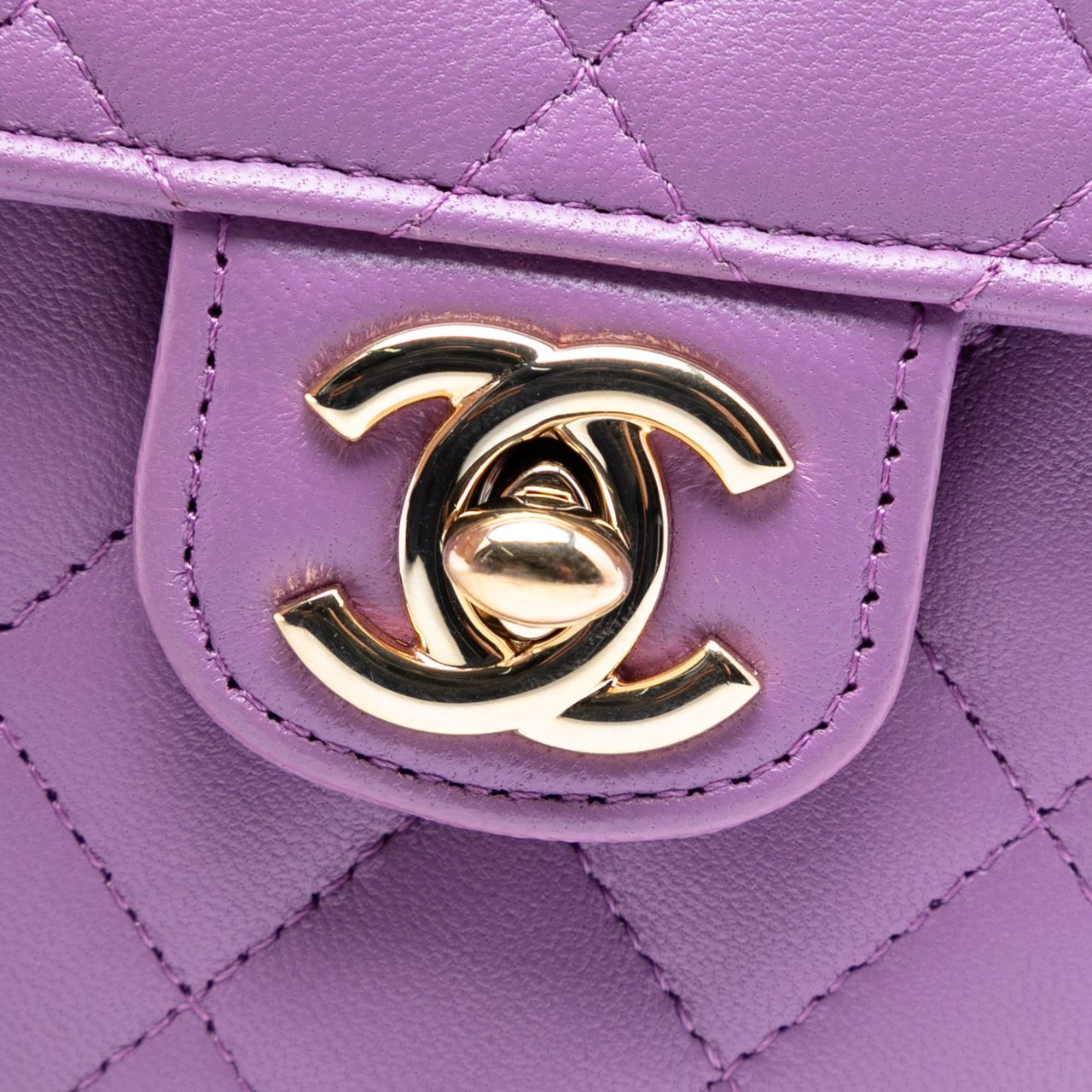 Chanel Mini Lambskin CC in Love Heart Crossbody Paars