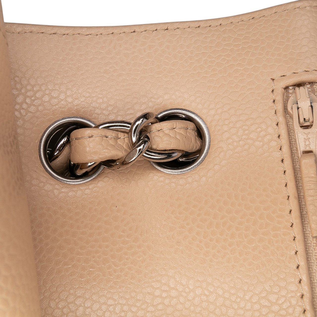 Chanel Jumbo Classic Caviar Double Flap Bruin